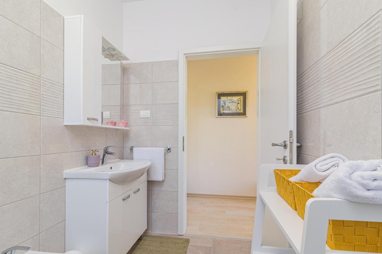 Apartments Mirjana Medulin 2 Exterior photo